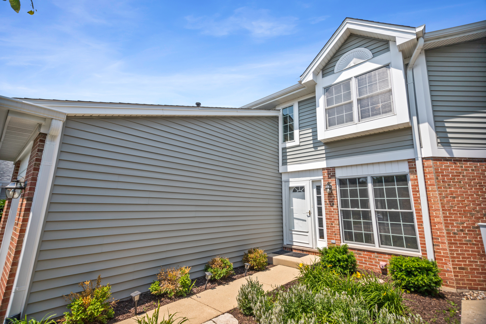 Property Photo: 257 Eclipse Drive 257 IL 60188
