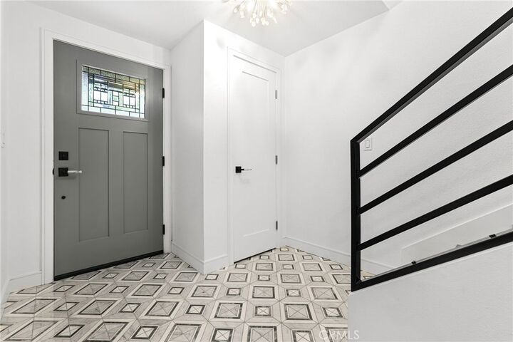 Property Photo: 9403 Via Yolanda CA 91504