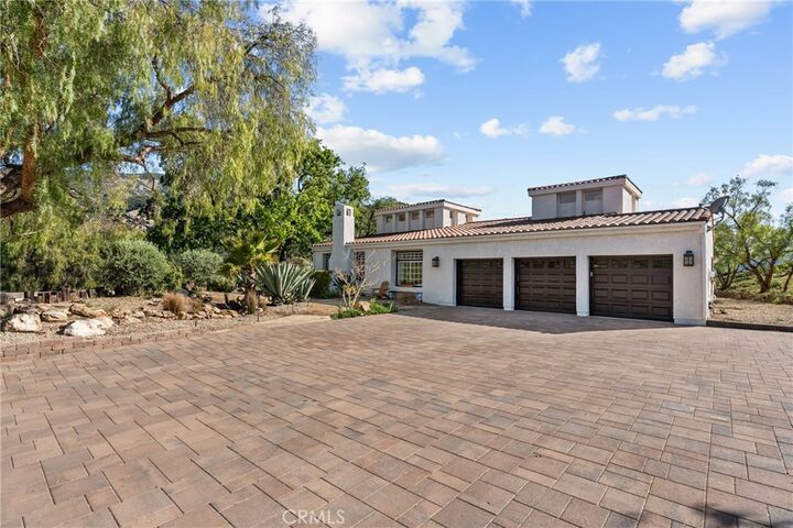Property Photo:  25174 Mulholland Highway  CA 91302 