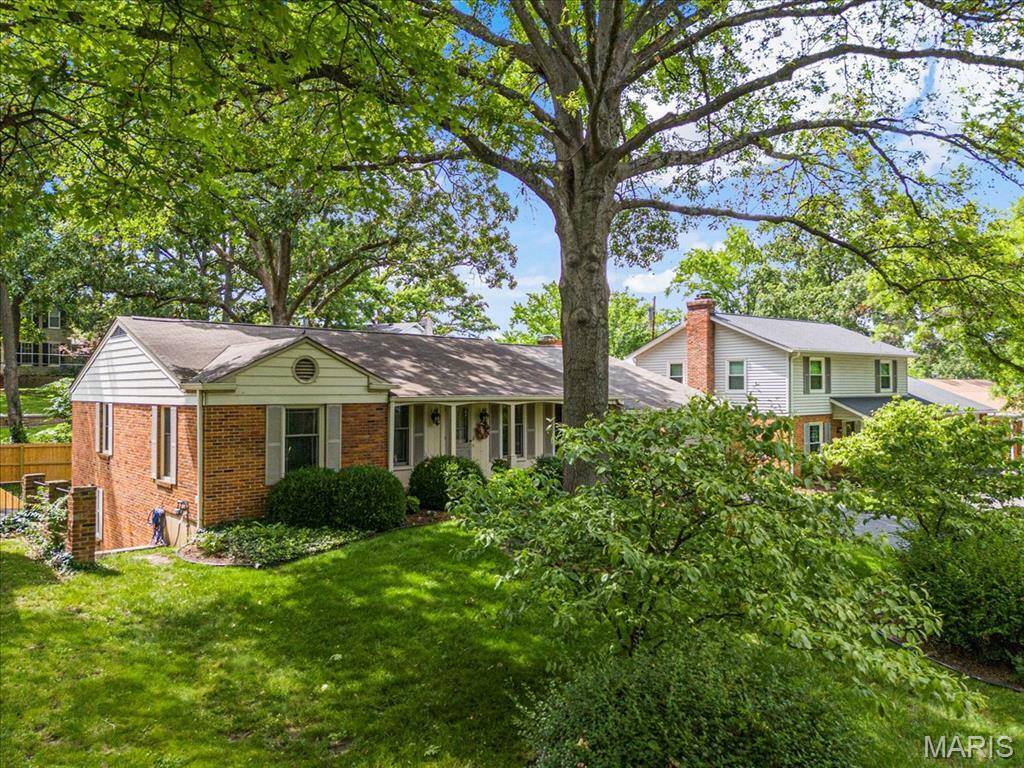 Property Photo: 1161 N Berry Road MO 63122