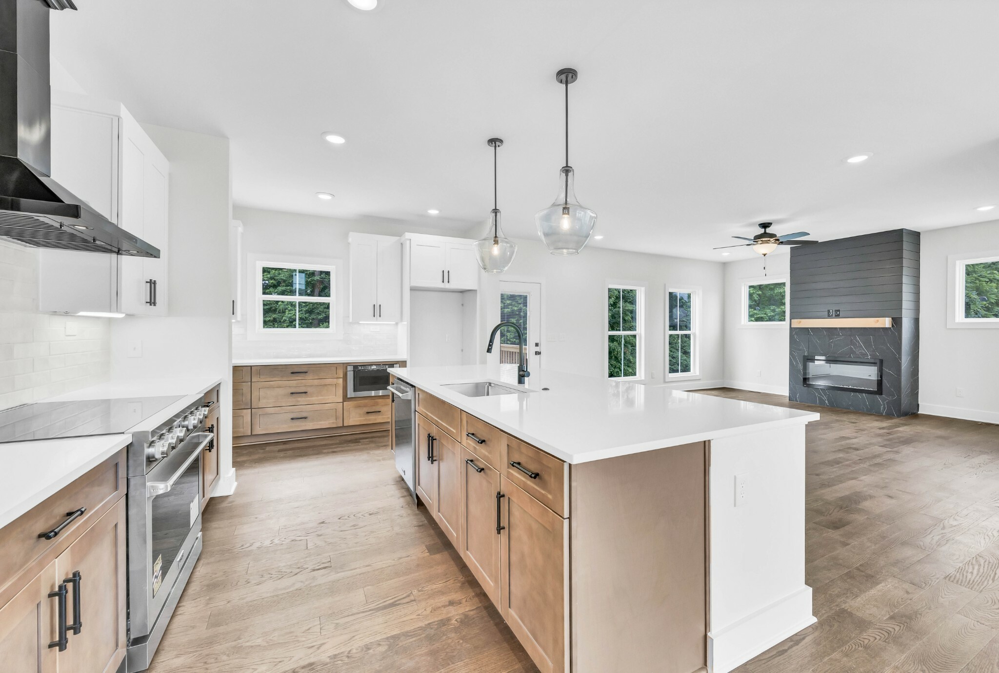Property Photo:  242 Bellshire Dr  TN 37043 