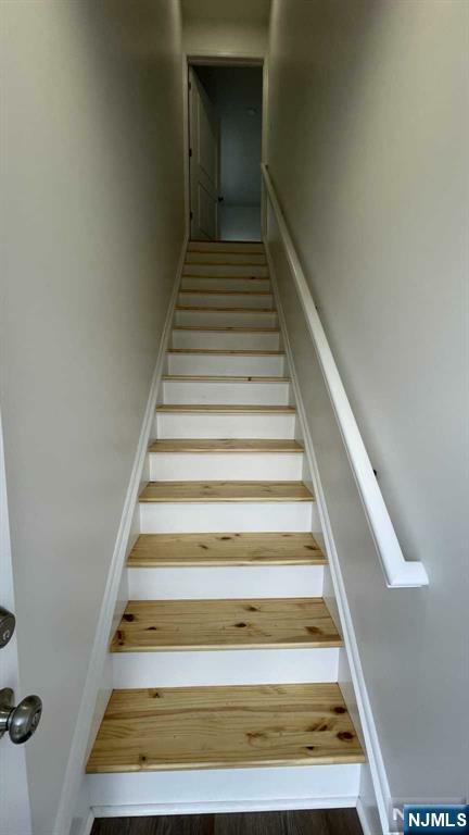 Property Photo:  2 Rossi Court 2  NJ 07606 
