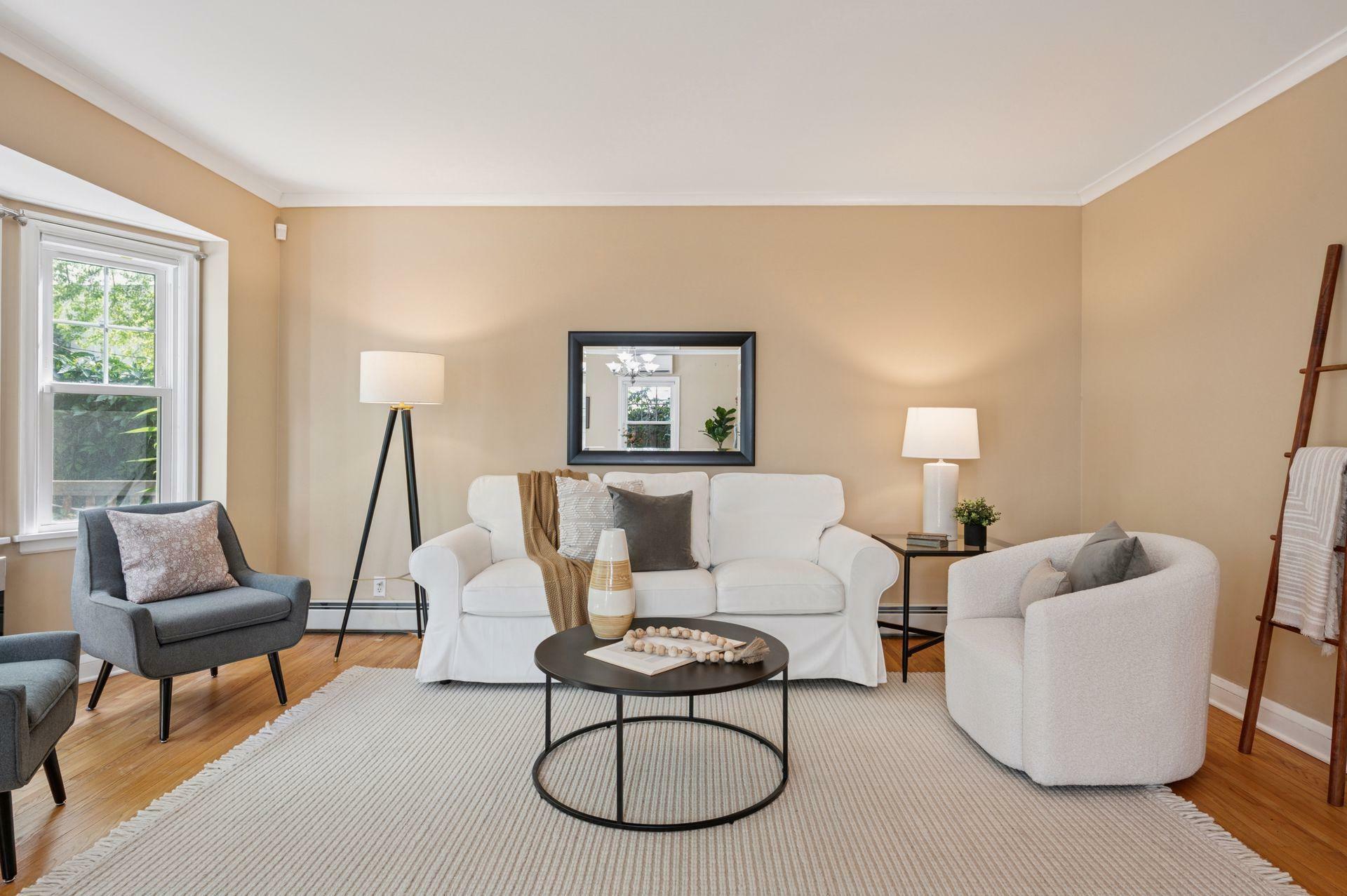 Property Photo: 2034 Pinehurst Avenue MN 55116