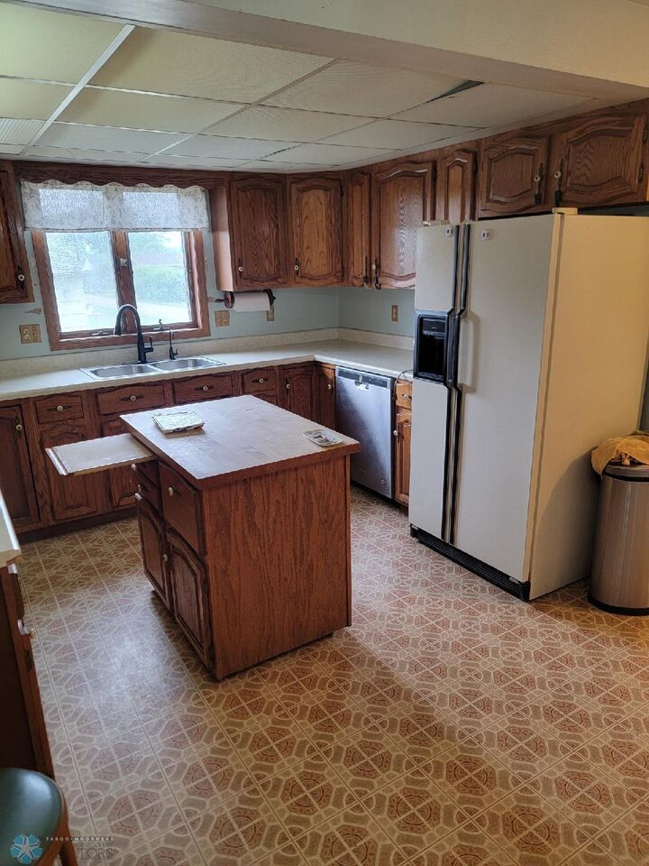 Property Photo:  117 5th Street W  MN 56548 