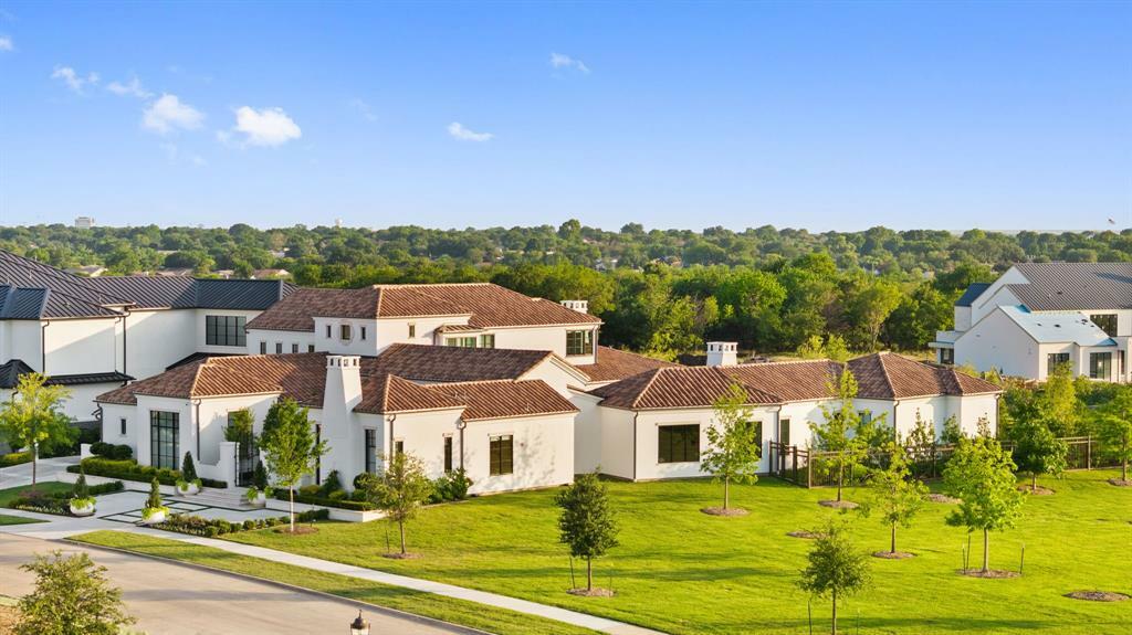 Property Photo: 3686 Balfour Court TX 75034