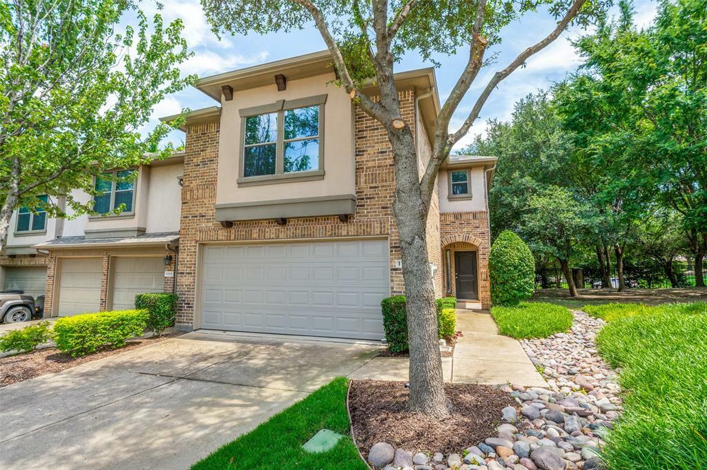 Property Photo:  1113 Sophia Street  TX 75013 