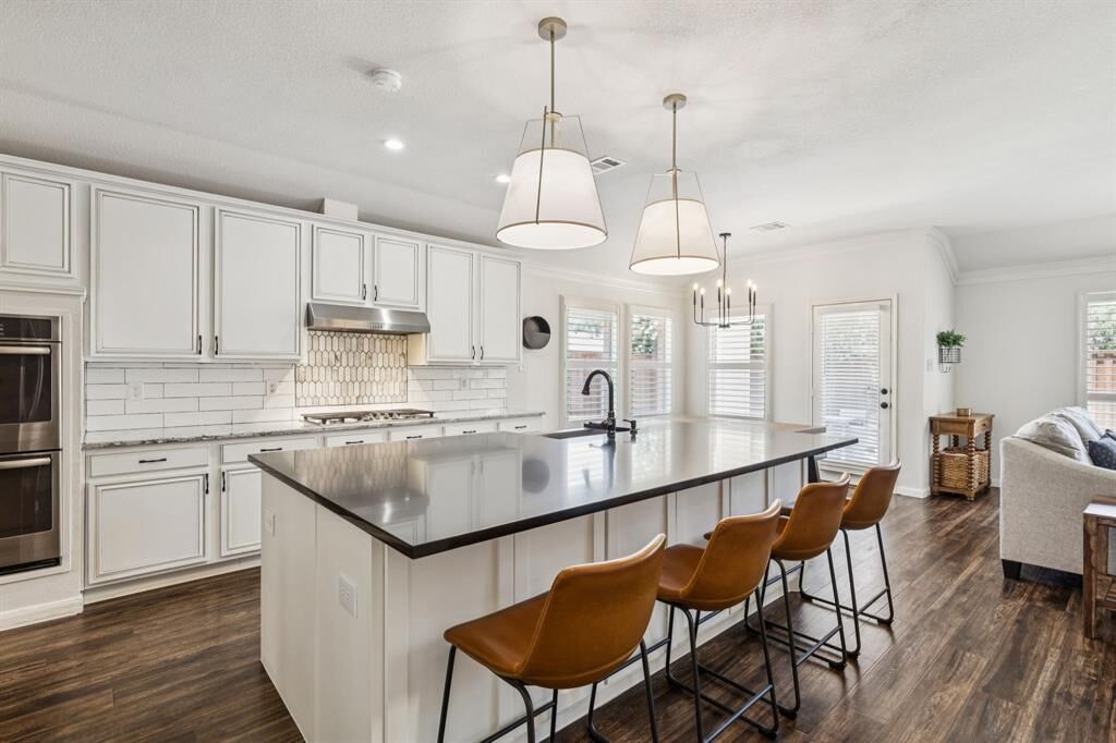 Property Photo:  7716 Glenoaks Drive  TX 75034 