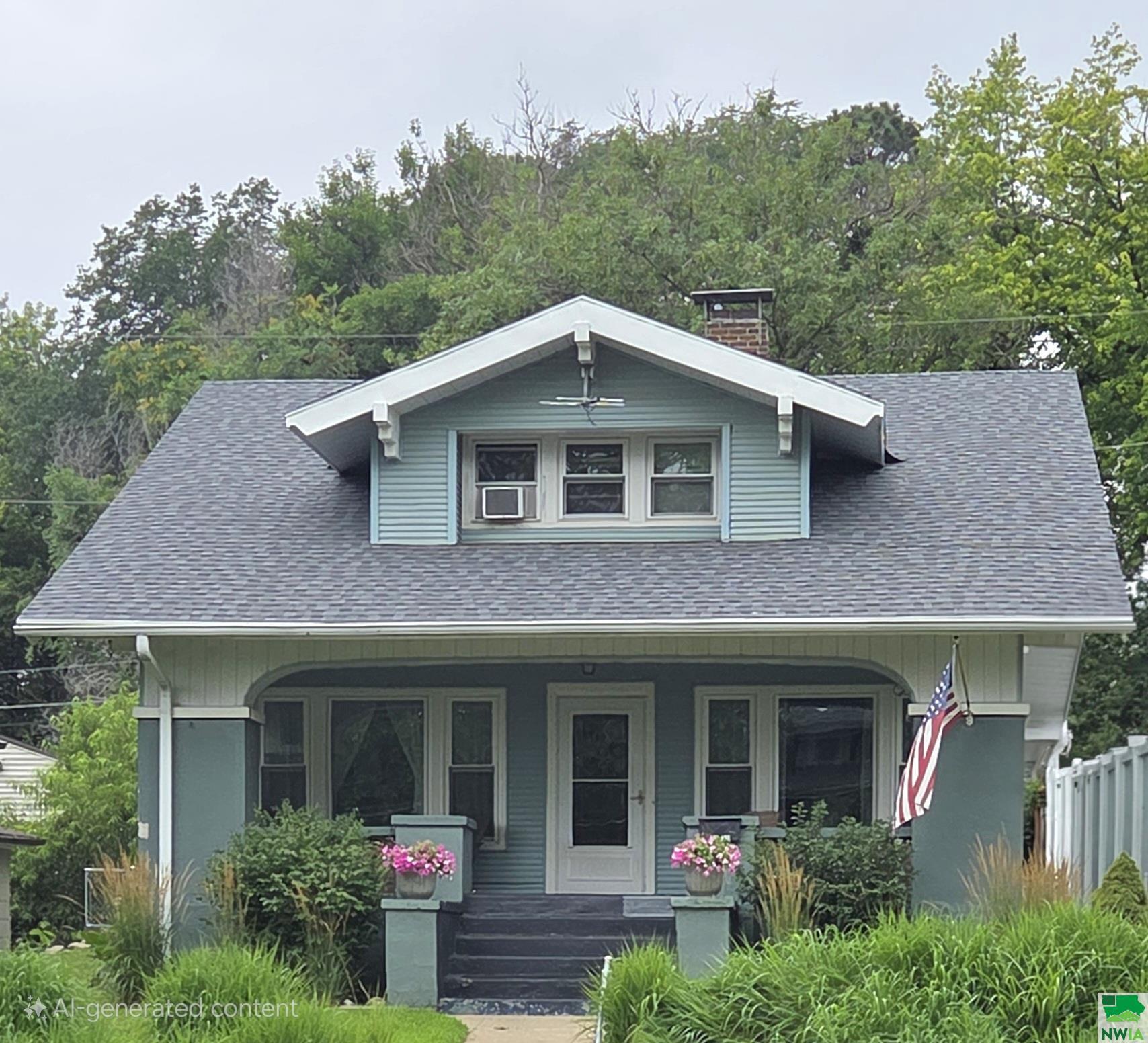 Property Photo: 2713 Court St IA 51104