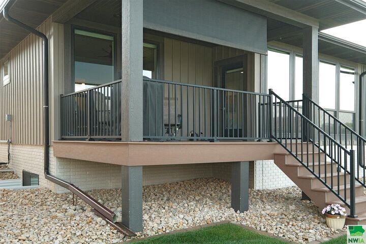 Property Photo:  1351 13th Ave SE, Unit #44  IA 51250 