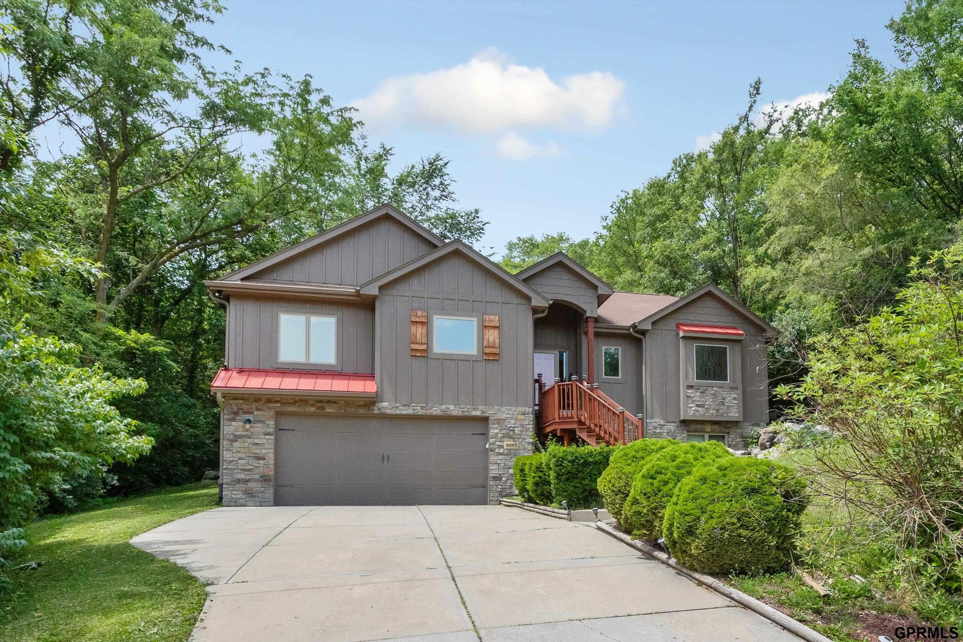 Property Photo: 8893 Greenwood Road NE 68048