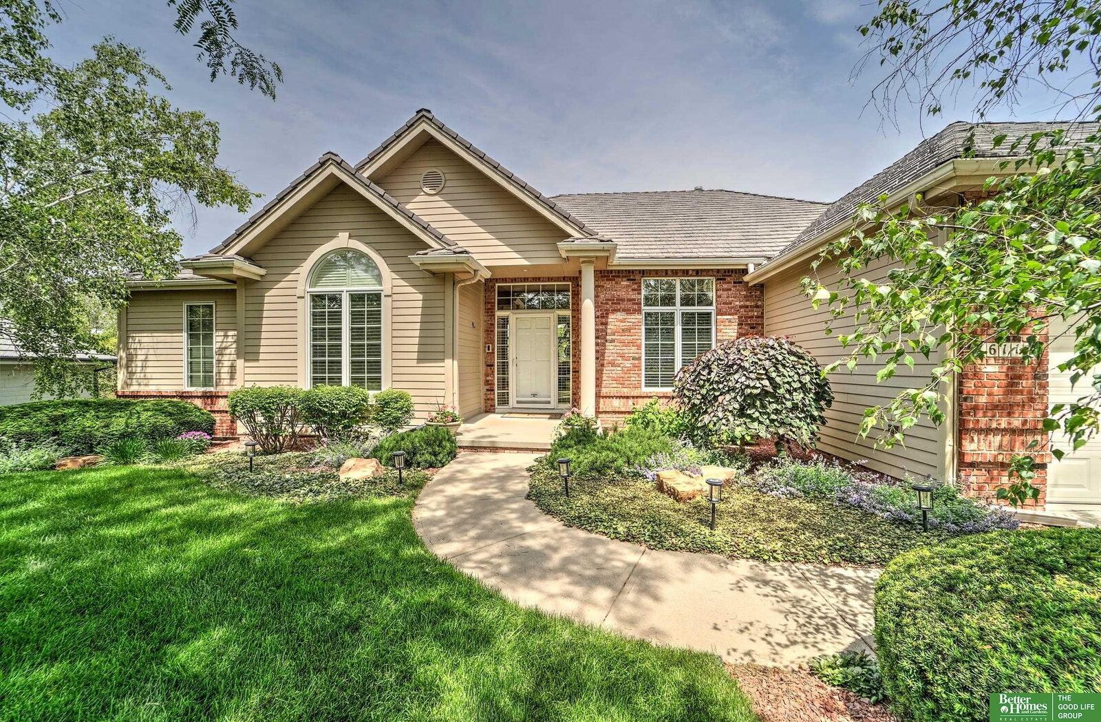 Property Photo: 16114 Spencer Street NE 68116