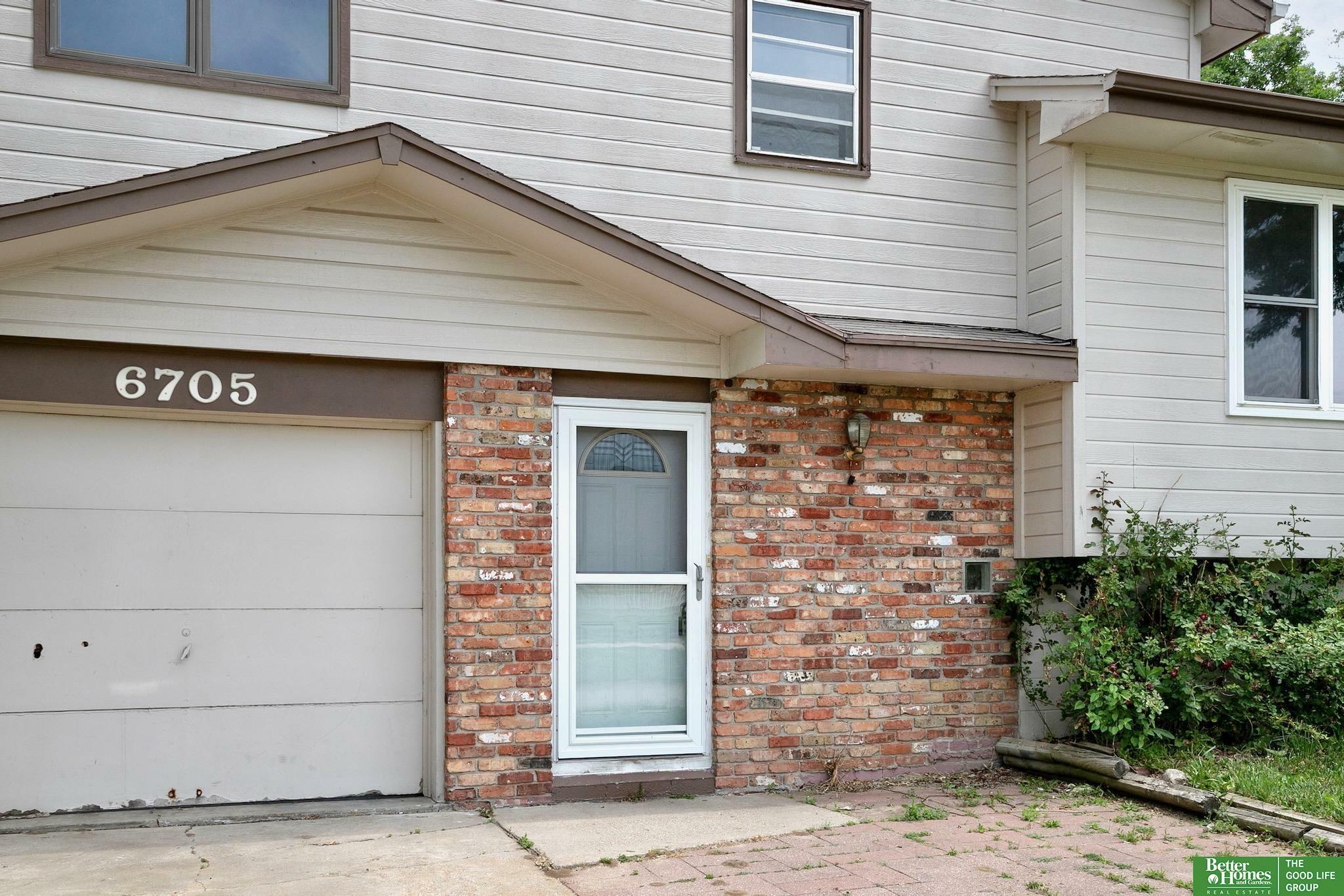 Property Photo: 6705 N 78 Street NE 68122