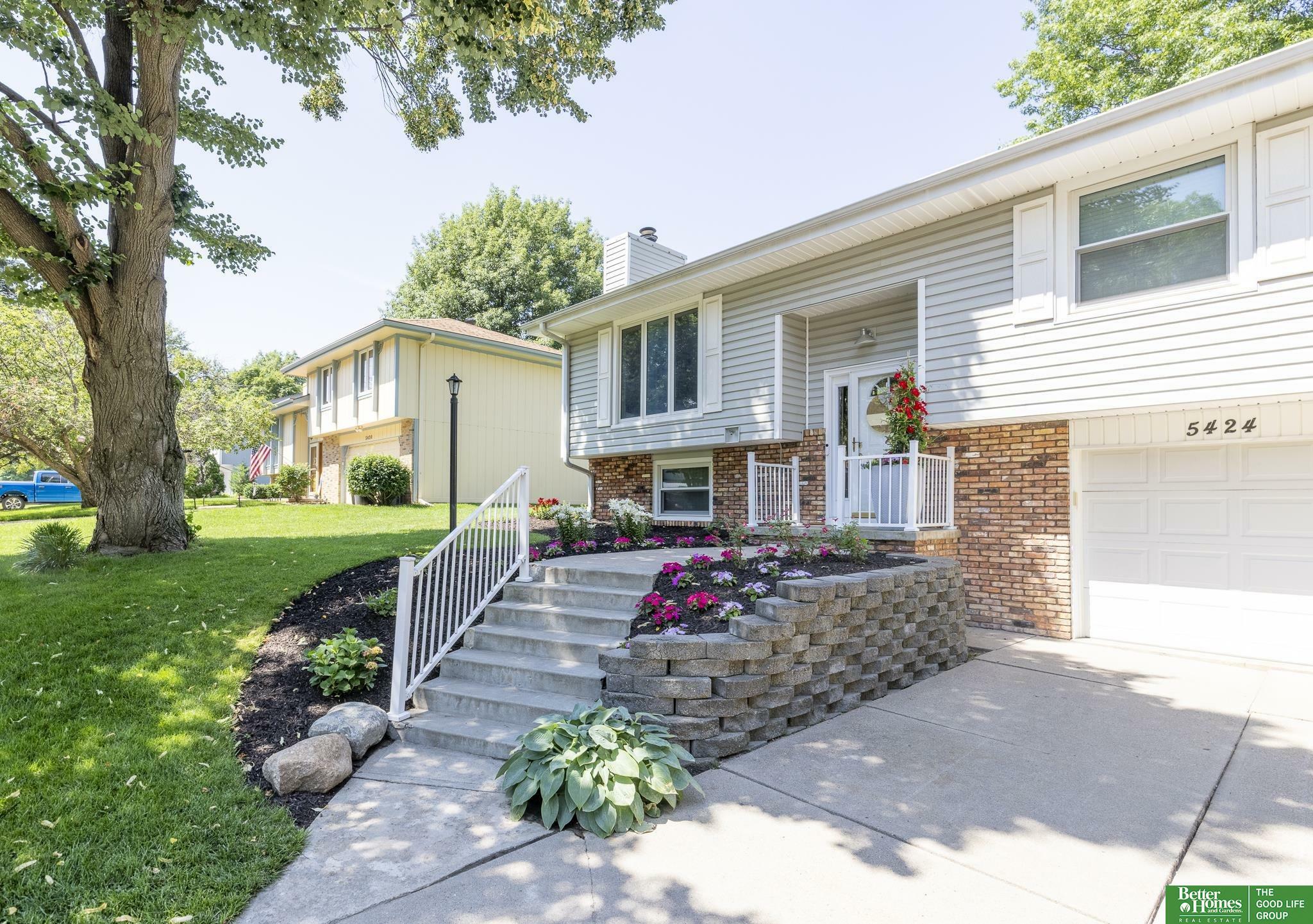 Property Photo: 5424 S 151 Street NE 68137