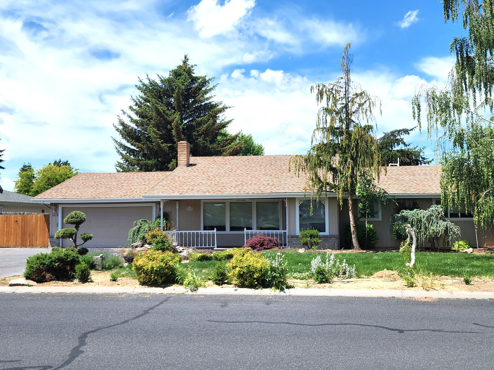 Property Photo:  3634 La Marada Way  OR 97603 