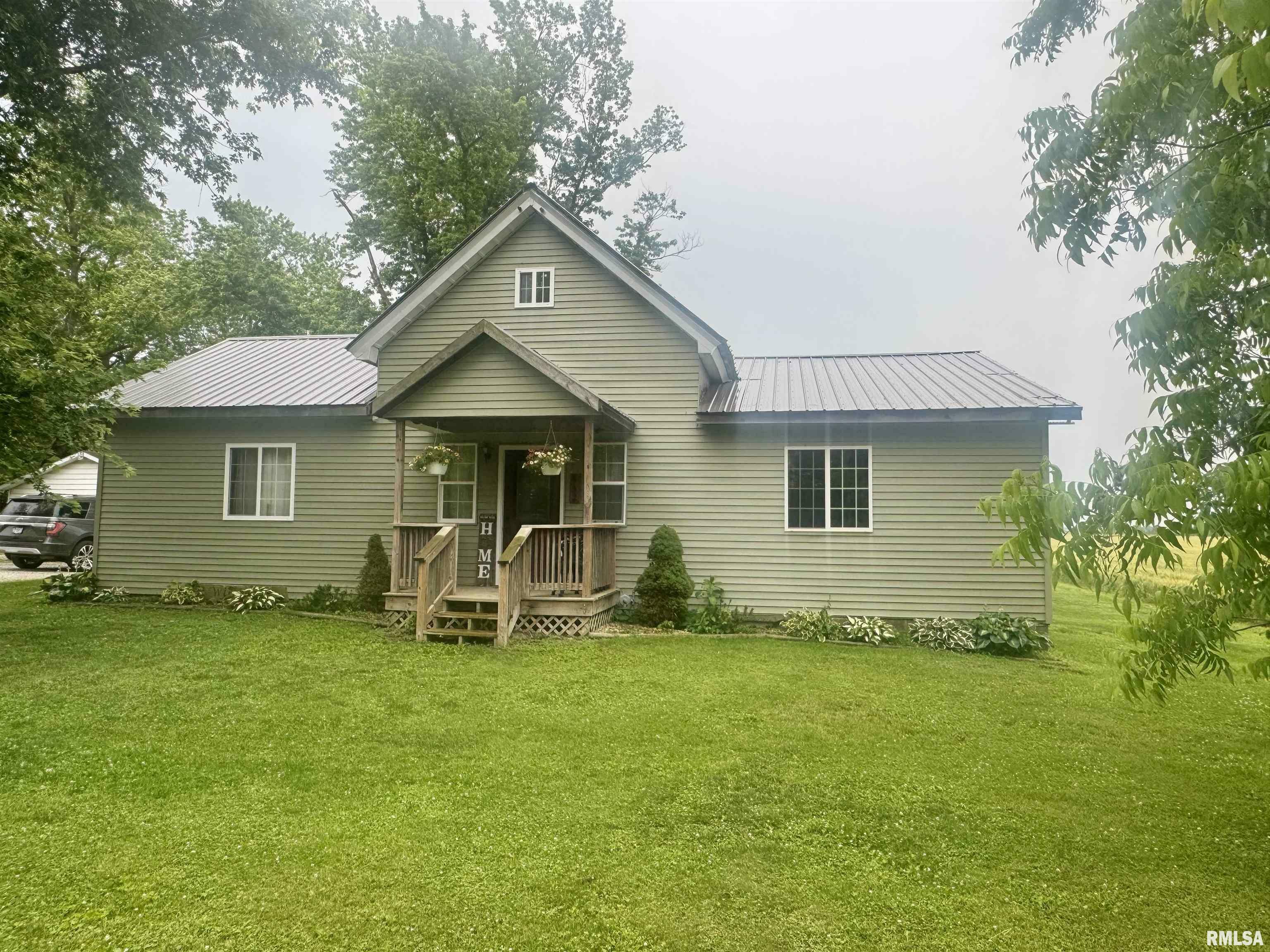 Property Photo: 442 W Oak Street IL 61477
