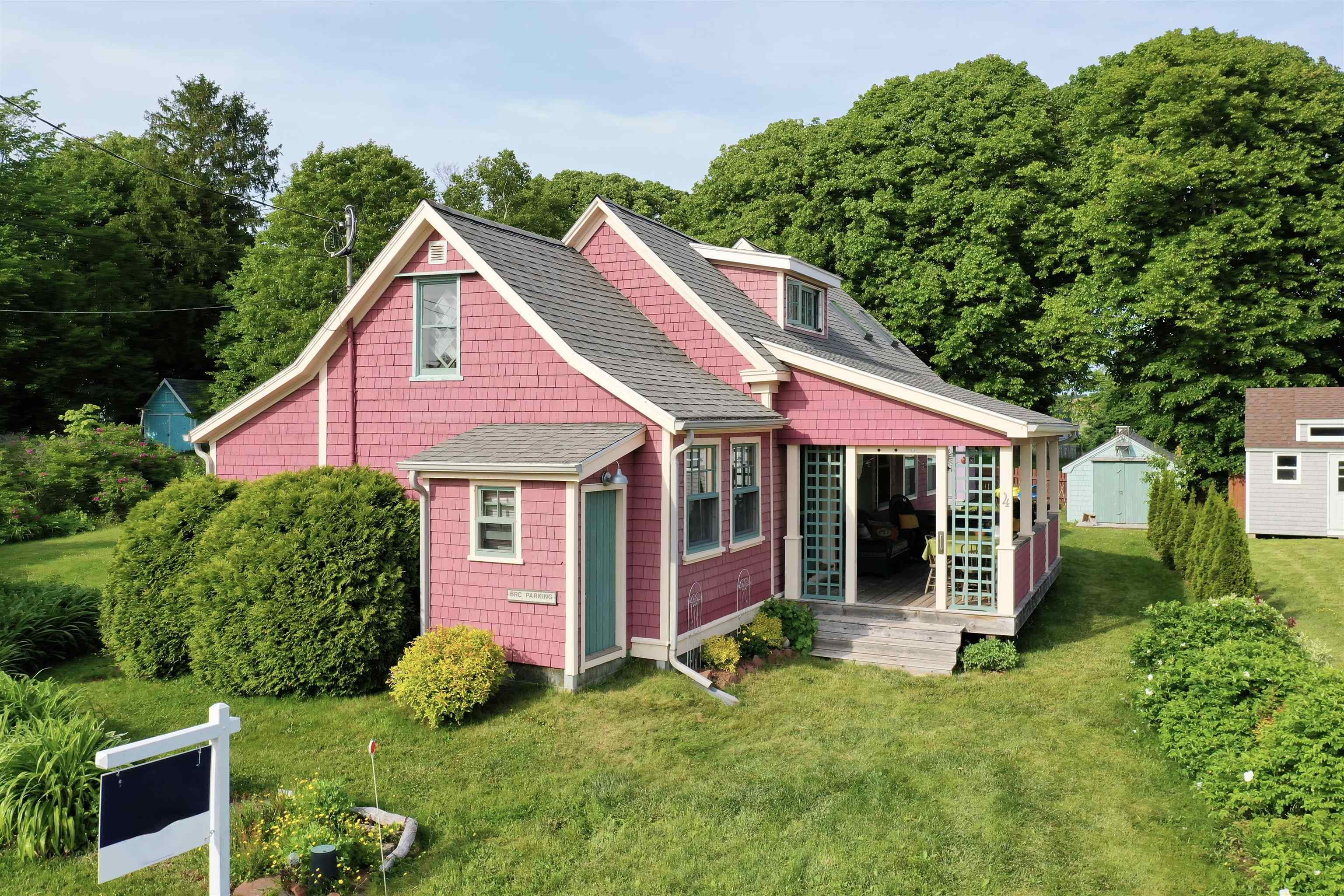 Property Photo: 4 Nelson Street PE C0A 1J0