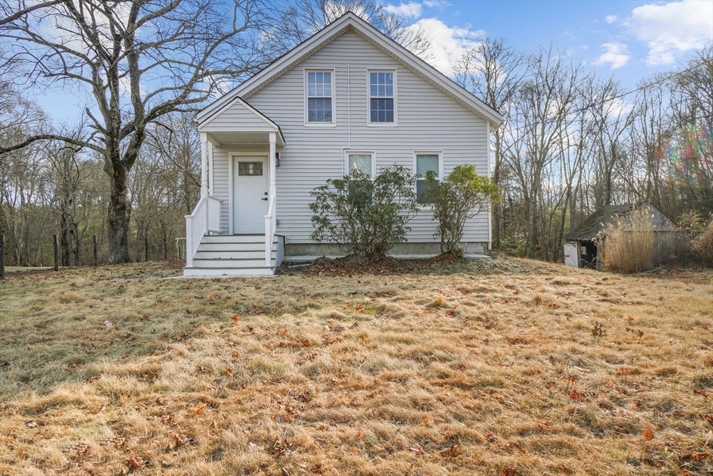 Property Photo: 173 S Worcester St MA 02766