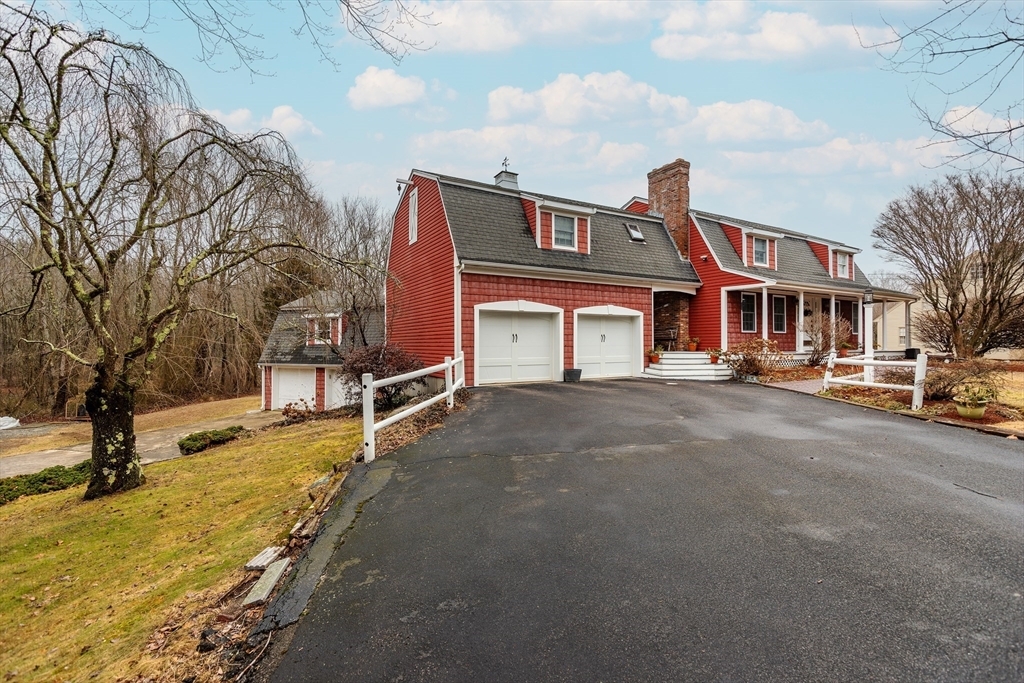 262 Homestead Ave  Rehoboth MA 02769 photo