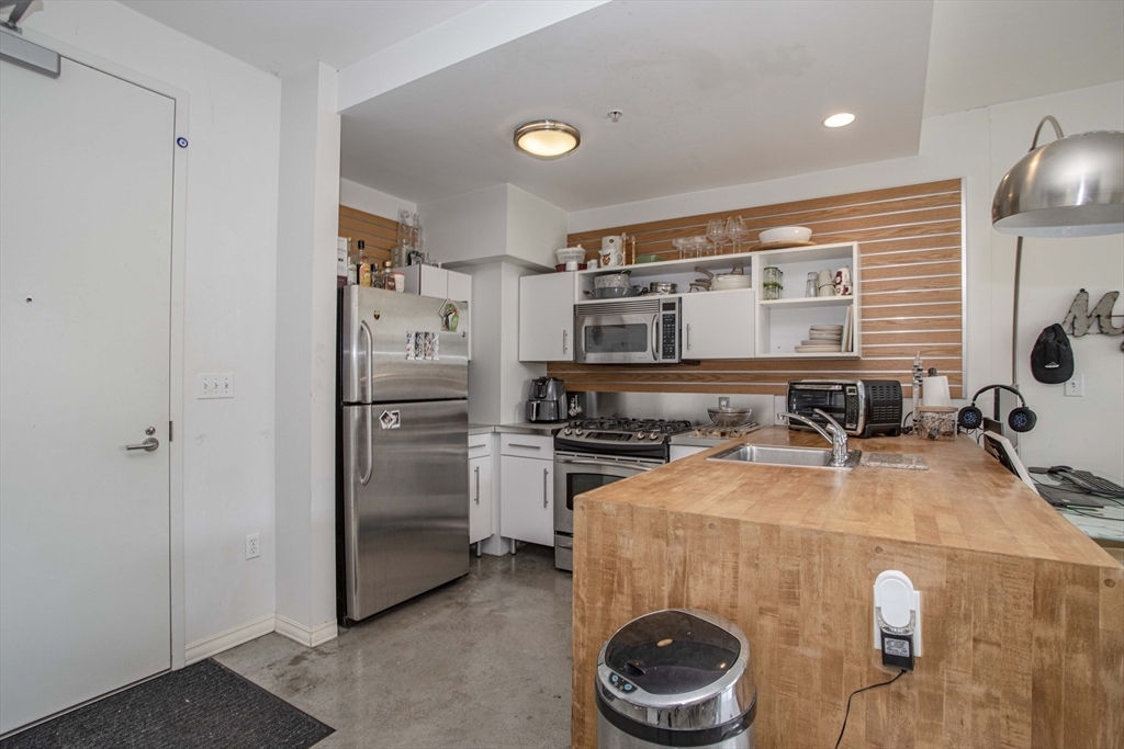 Property Photo: 251 Heath St. 419 MA 02130