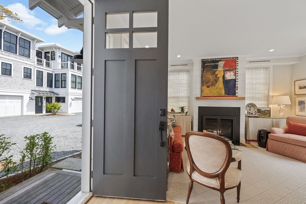 Property Photo:  350 Bradford St 7  MA 02657 