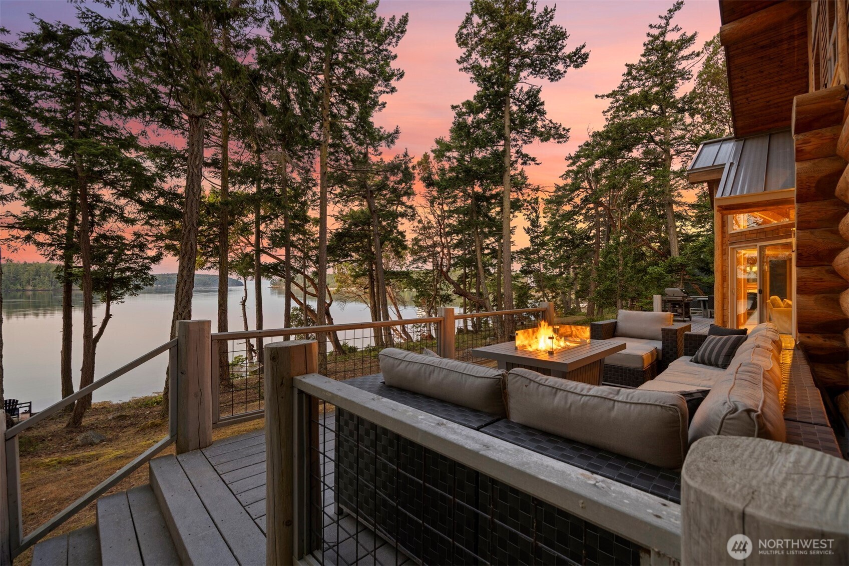 Property Photo: 40 Driftwood Shores WA 98250
