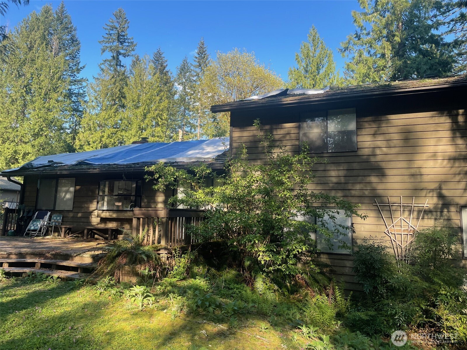 Property Photo: 14925 258 Avenue SE WA 98027