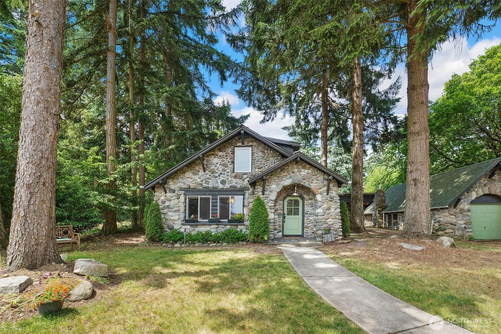 Property Photo:  8038 S Ainsworth Avenue  WA 98408 