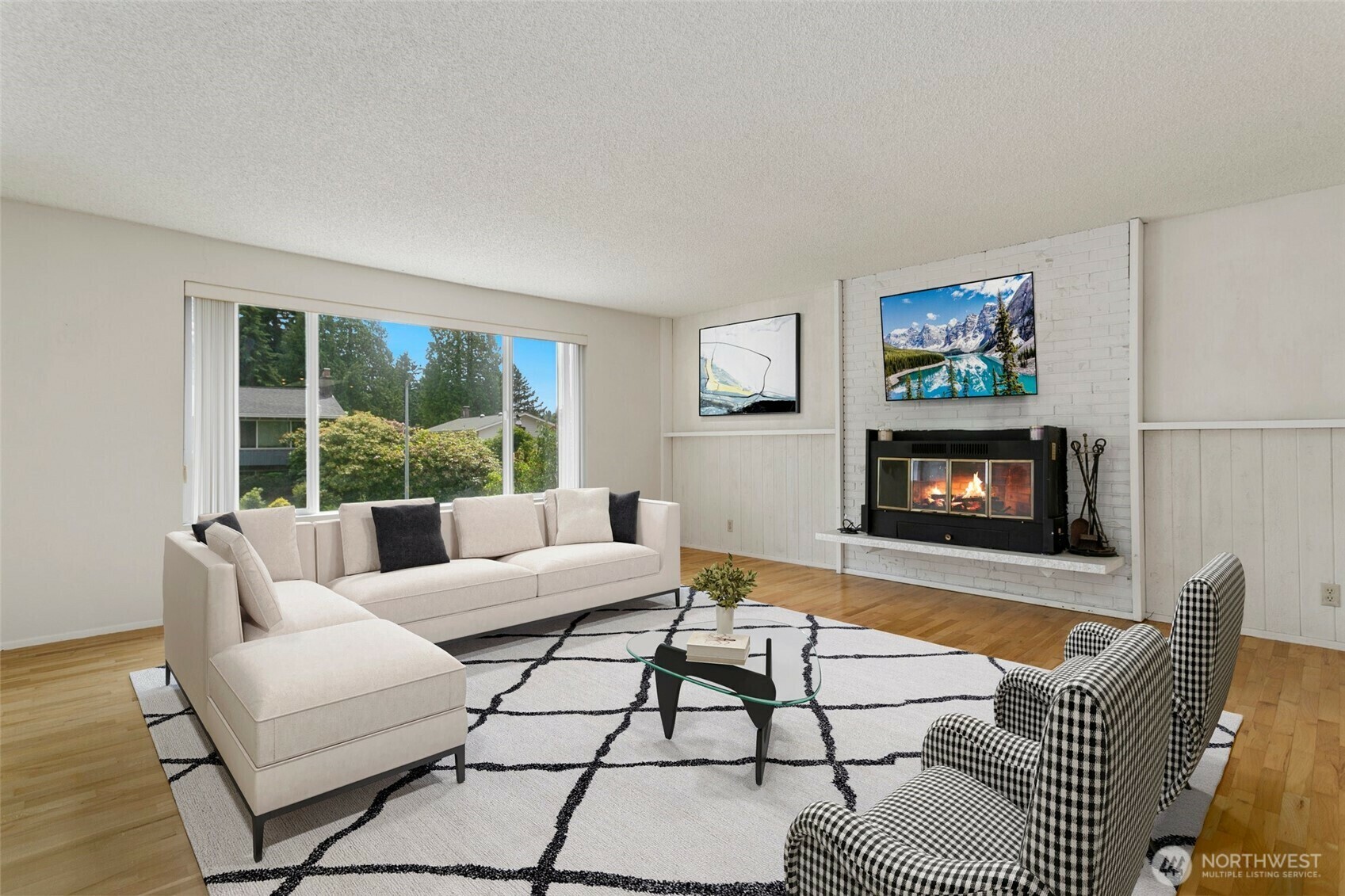 Property Photo: 12512 SE 70th Street WA 98056
