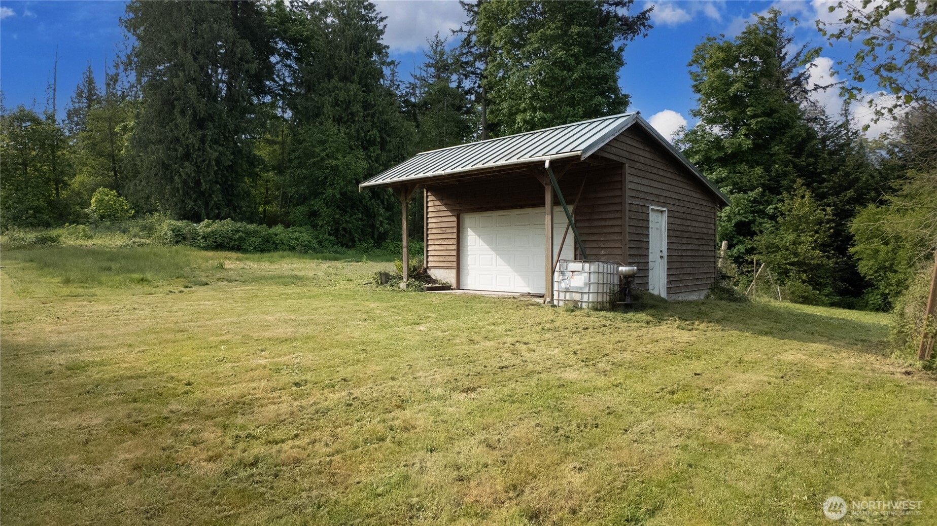 Property Photo: 70 Saratoga Drive WA 98206