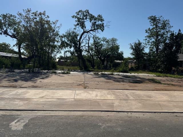 Property Photo: 211 S State St TX 76933