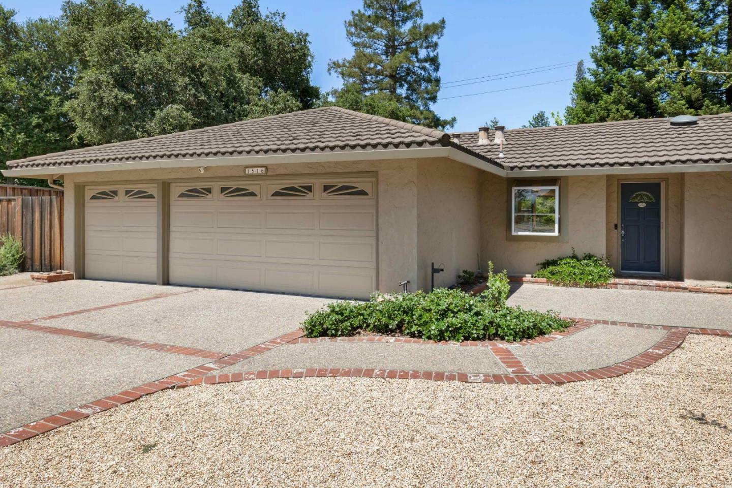 Property Photo: 1516 Wistaria Lane CA 94024