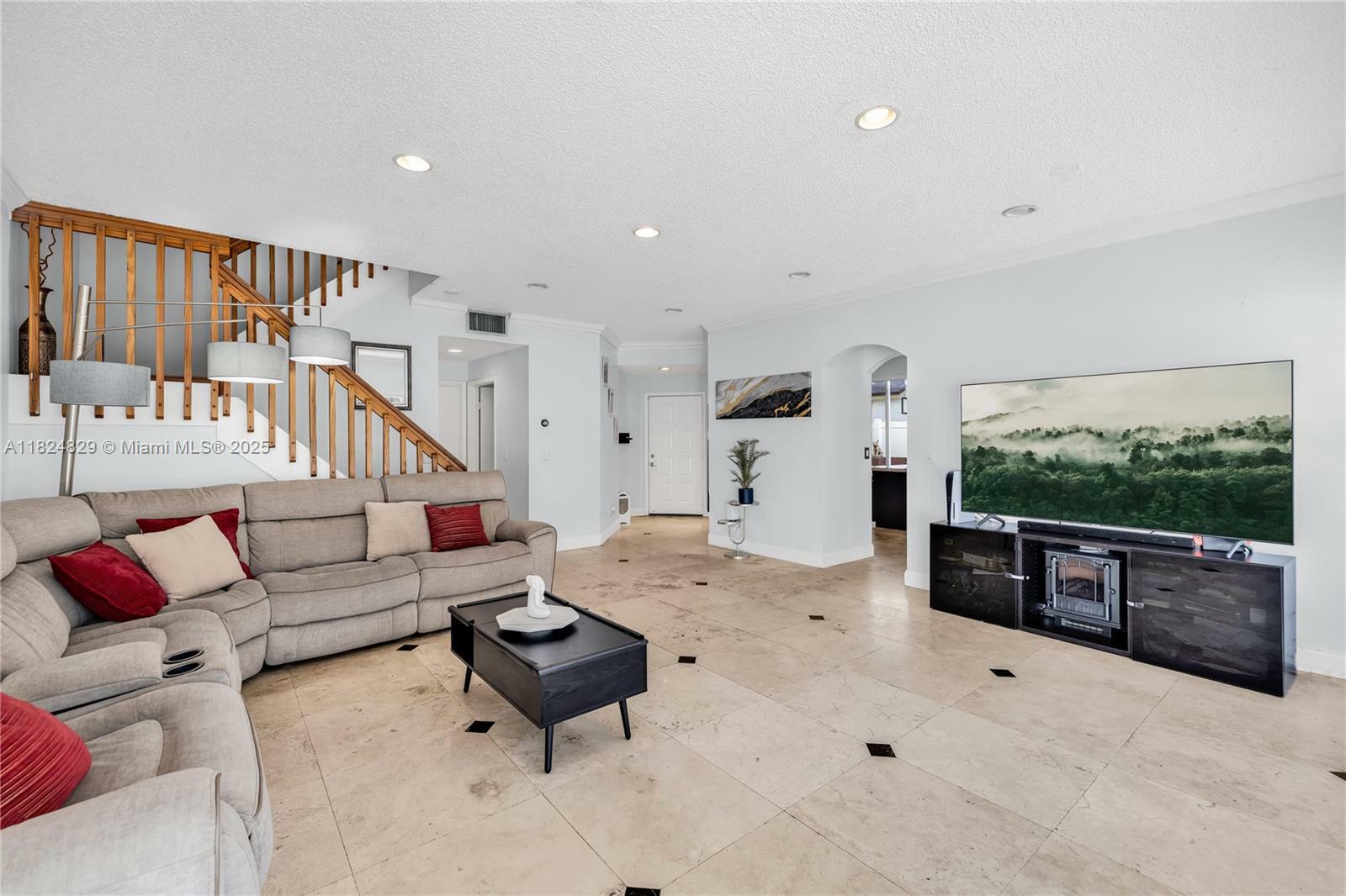 Property Photo: 20709 NW 1st St FL 33029