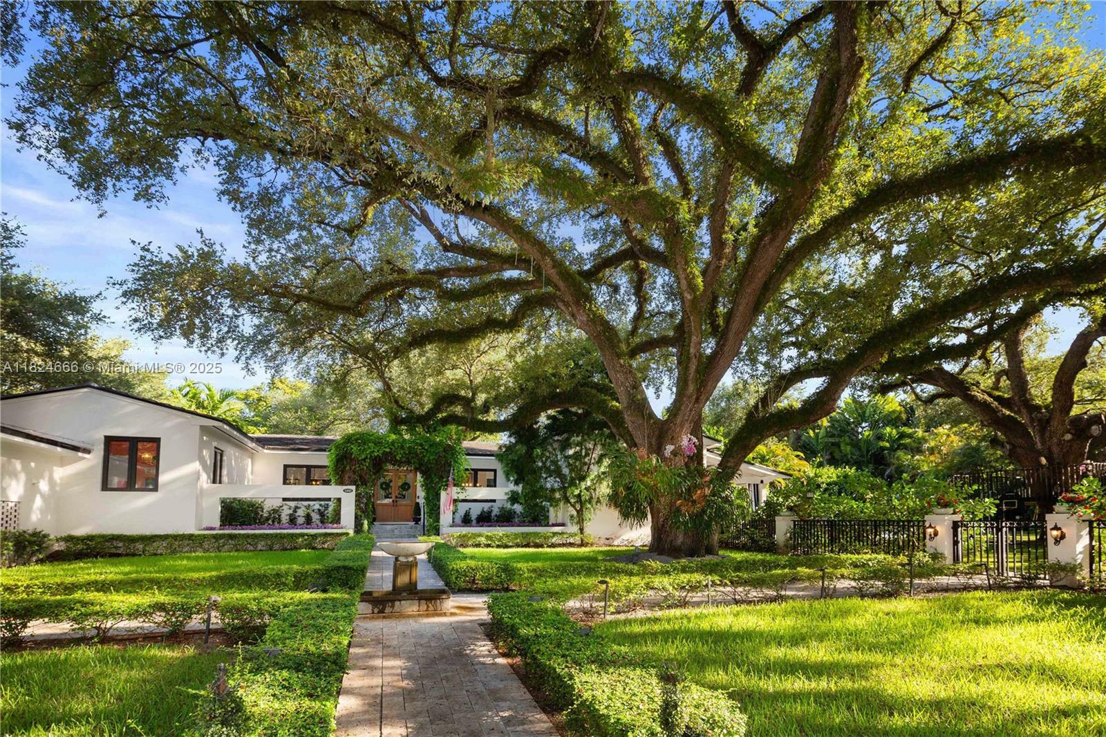 Property Photo: 1460 Mantua Ave FL 33146