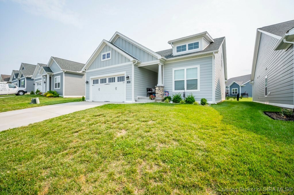 Property Photo: 4108 Tudor Trail IN 47150