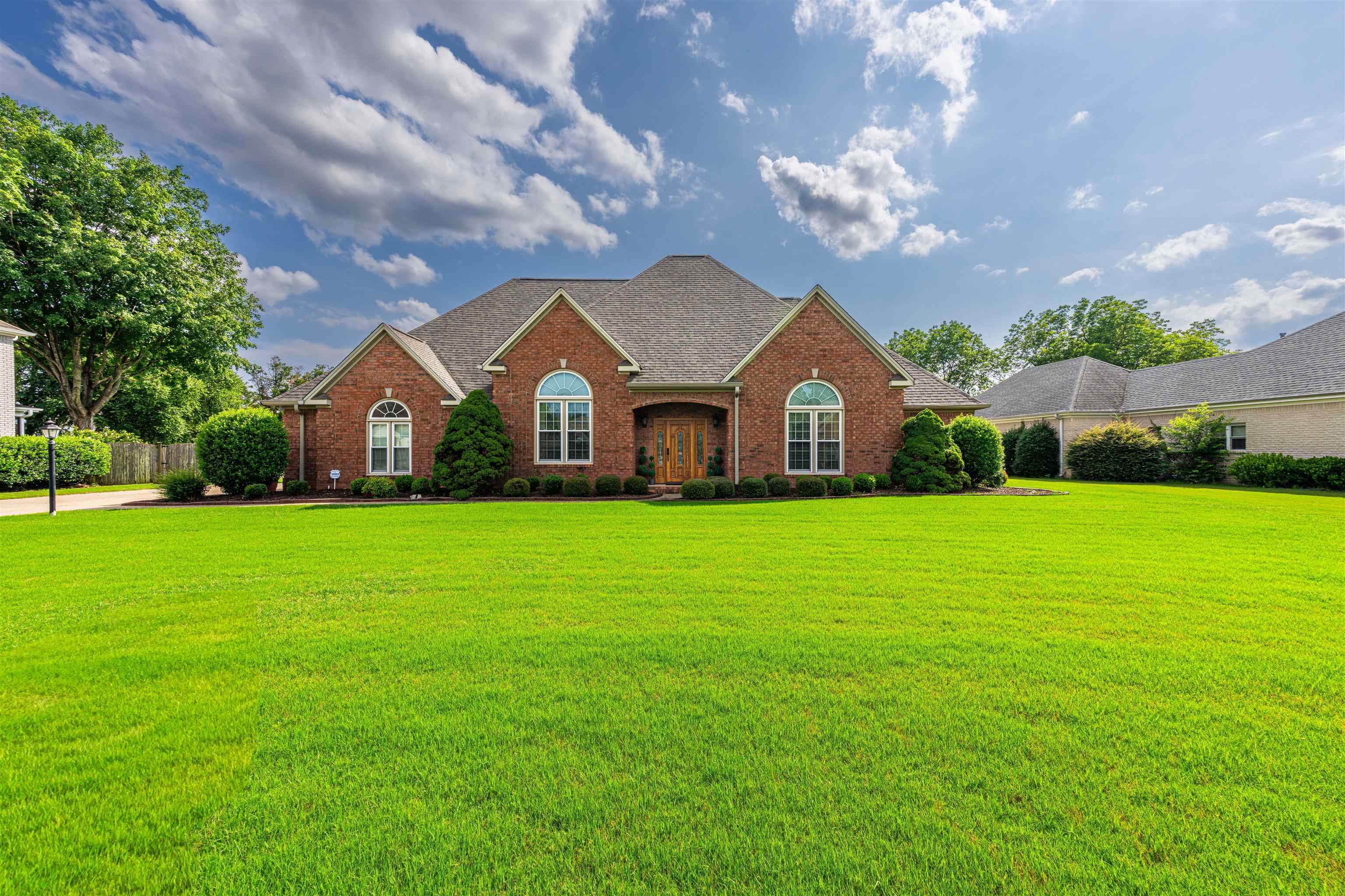 1700 Brentwood  Muscle Shoals AL 35661 - MUSCLE S photo