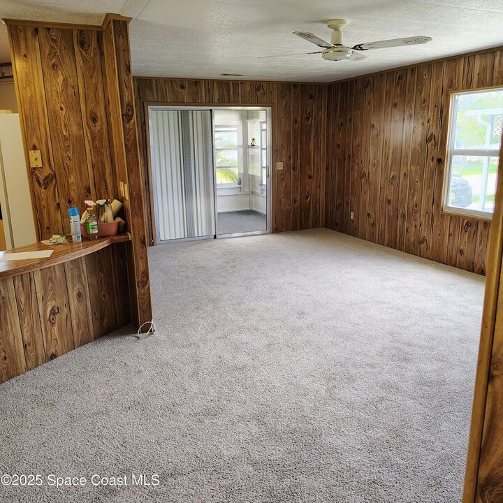 Property Photo: 554 Jennifer Circle FL 32904