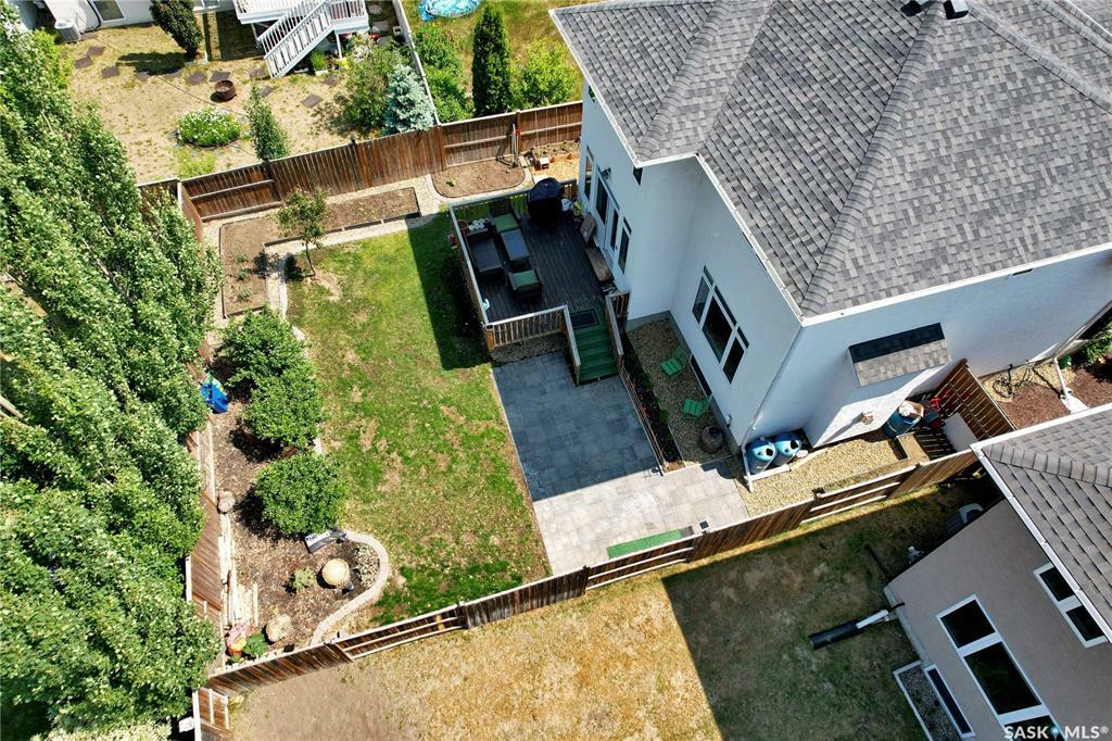 Property Photo:  627 Rempel Crescent  SK S7T 0J2 
