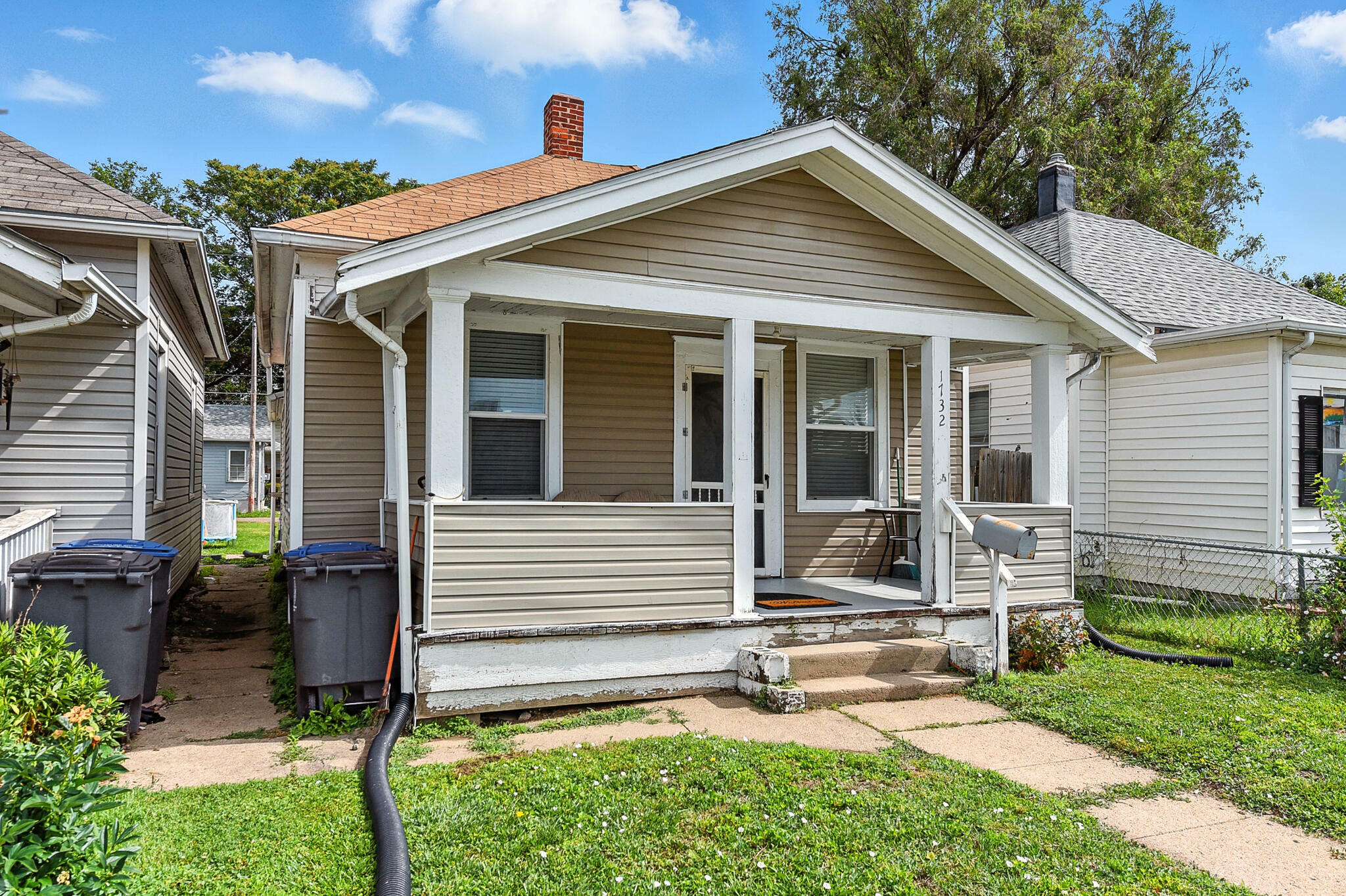 Property Photo:  1732 Avenue A  IA 51501 