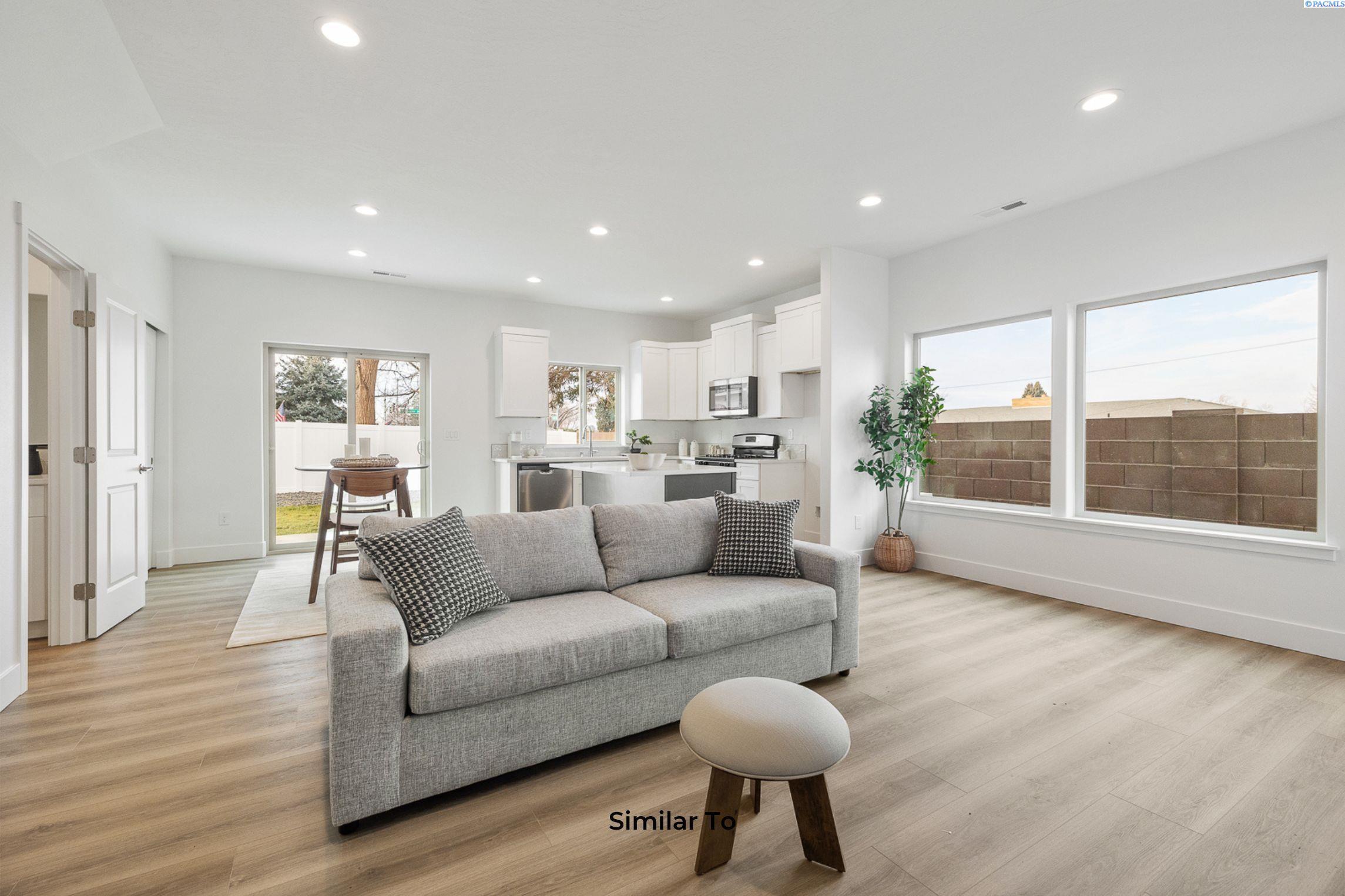 Property Photo:  7672 Grapevine Ct  WA 99353 
