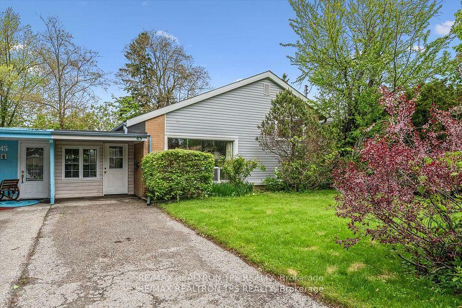 Property Photo: 43 Gondola Crescent ON M1G 2J2