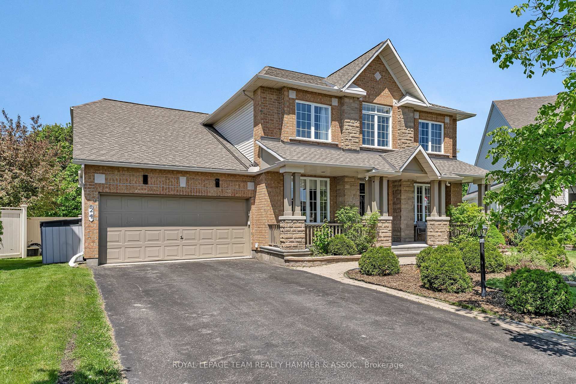 Photo de la propriété: 24 Tierney Drive ON K2J 4T3