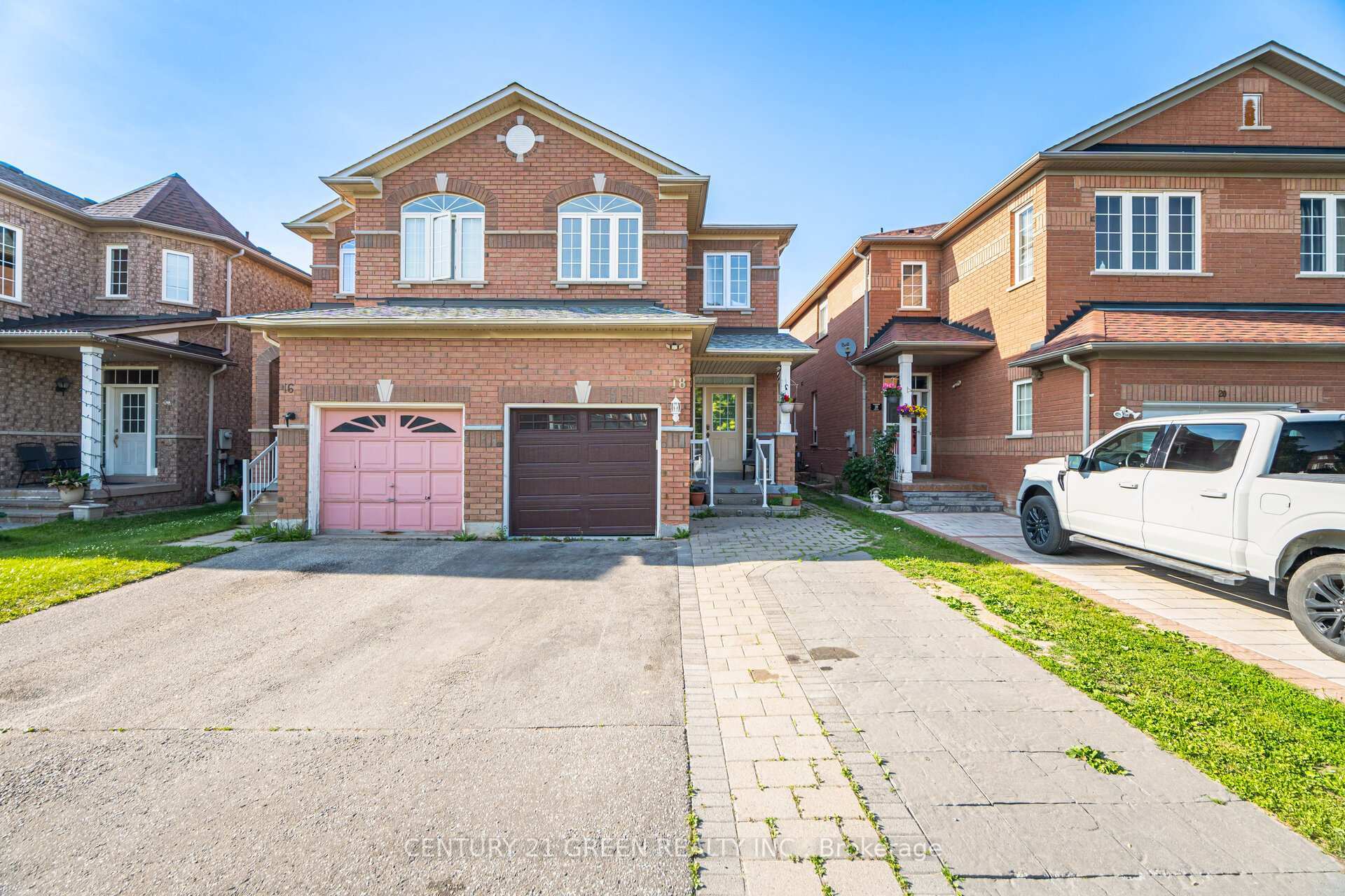 Photo de la propriété:  18 Fiddlehead Terrace  ON M1B 6B5 