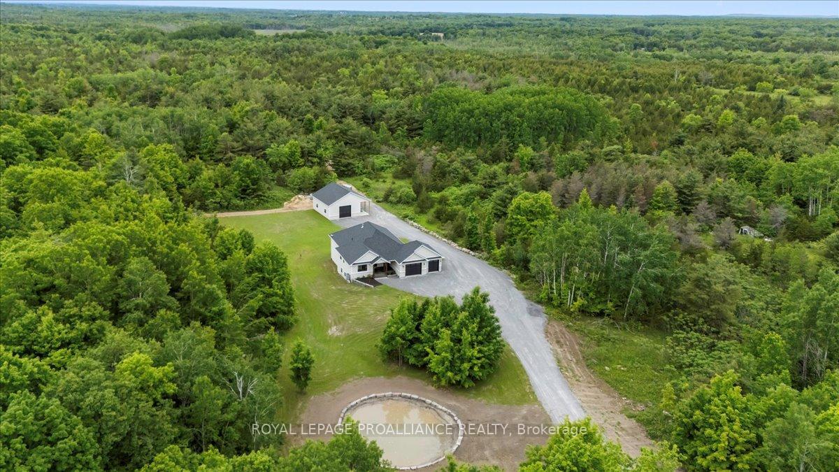 Photo de la propriété: 99 Post Road ON K0K 3A0
