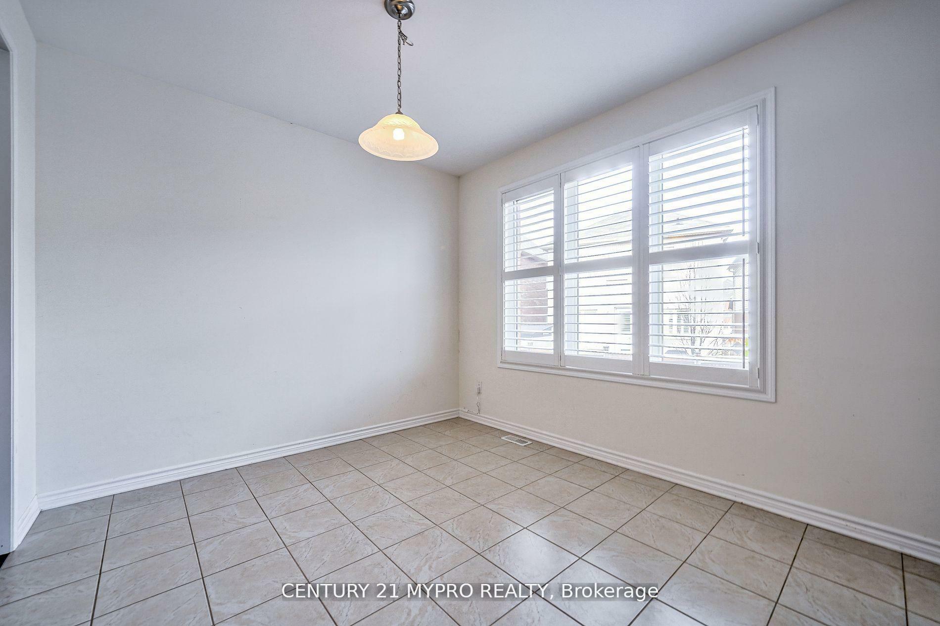 Property Photo: 1391 Whitney Terrace ON L9E 0B8