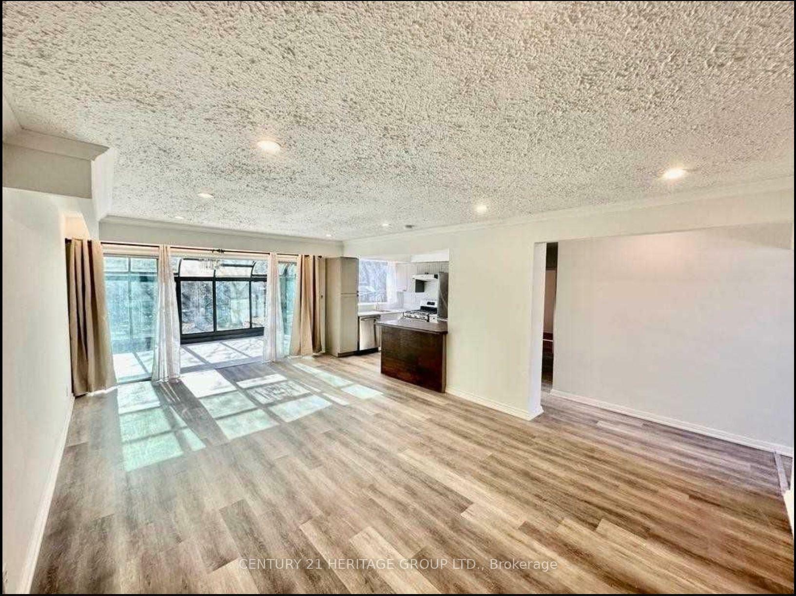 Photo de la propriété: 408 Osiris Drive ON L4C 2P9