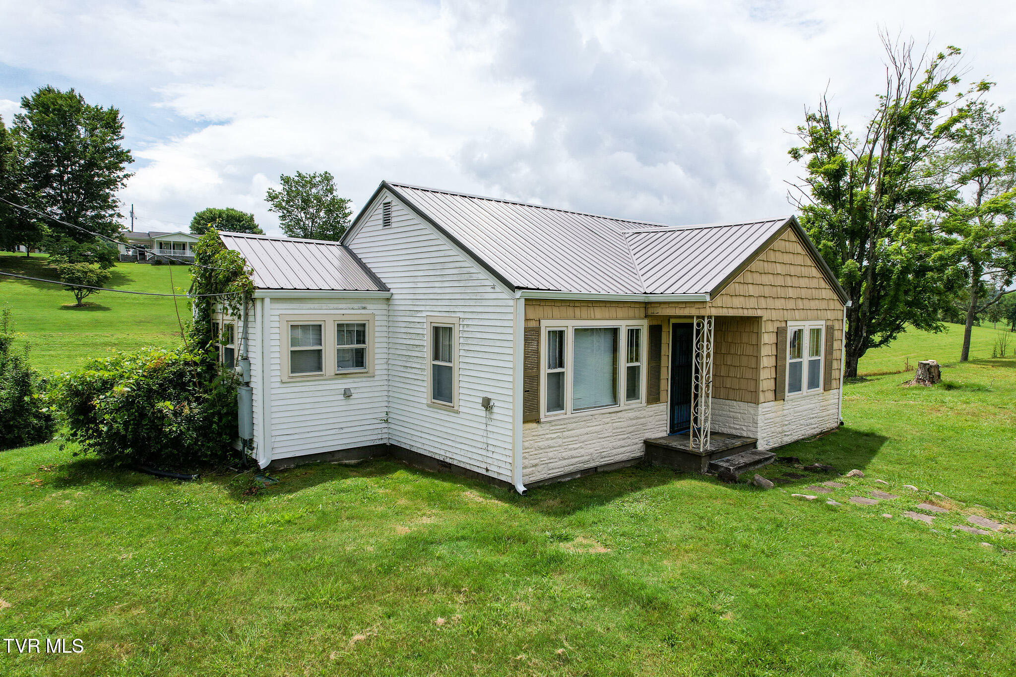 Property Photo: 4320 Kingsport Highway TN 37616