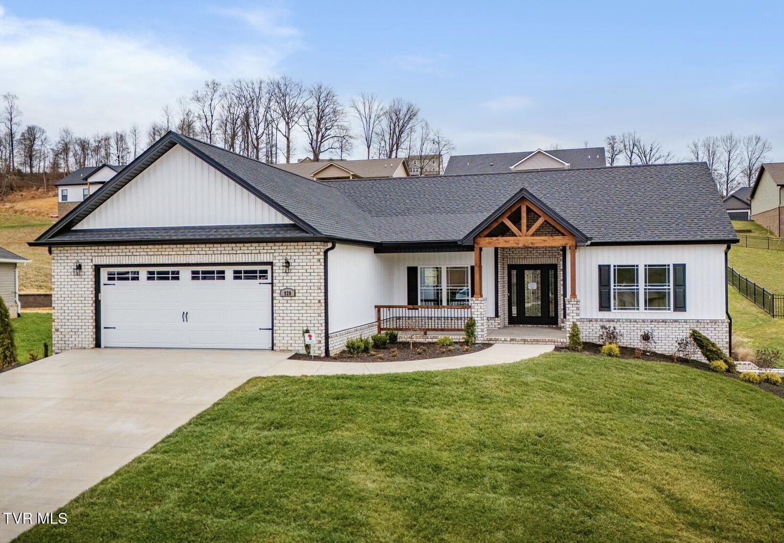 Property Photo:  920 Daybreak Crest  TN 37659 