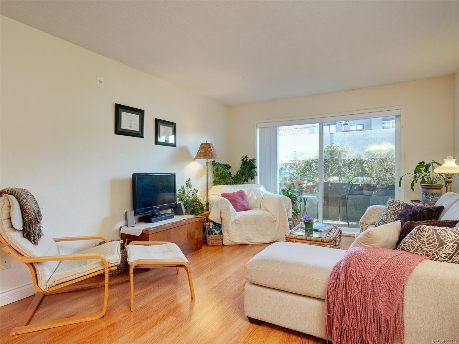 Photo de la propriété: 118 Croft St 105 BC V8V 2E6