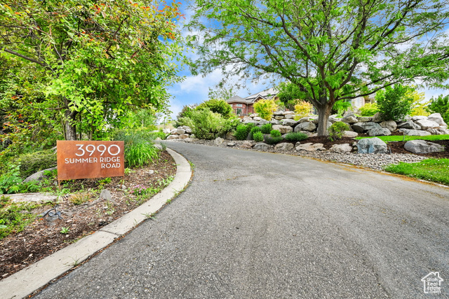 Property Photo:  3990 Summer Ridge Rd  UT 84050 