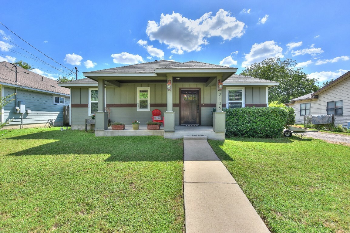 Property Photo: 2106 San Jose Street TX 78626